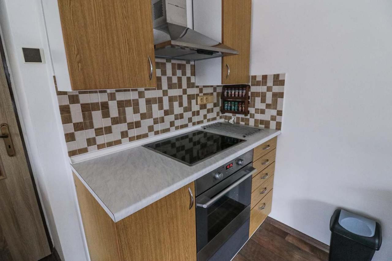 Chalupa Hana Vestec  Экстерьер фото